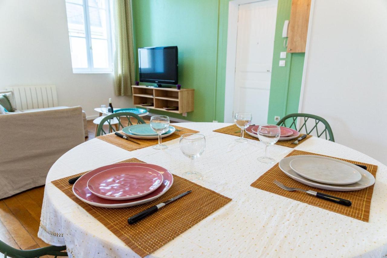 Cote Cour - Centre Ville- Calme - Charme - 4 Voyageurs Dijon Ngoại thất bức ảnh