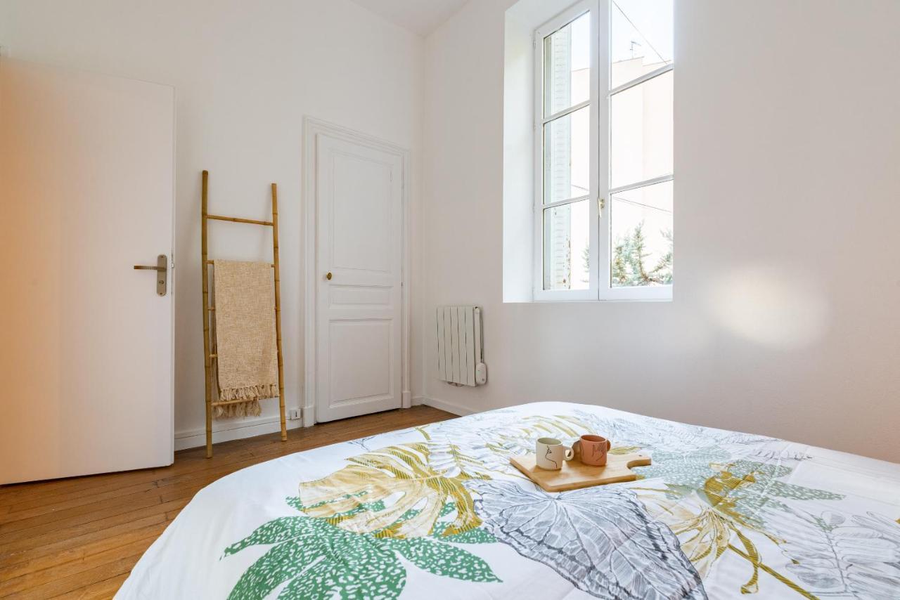 Cote Cour - Centre Ville- Calme - Charme - 4 Voyageurs Dijon Ngoại thất bức ảnh